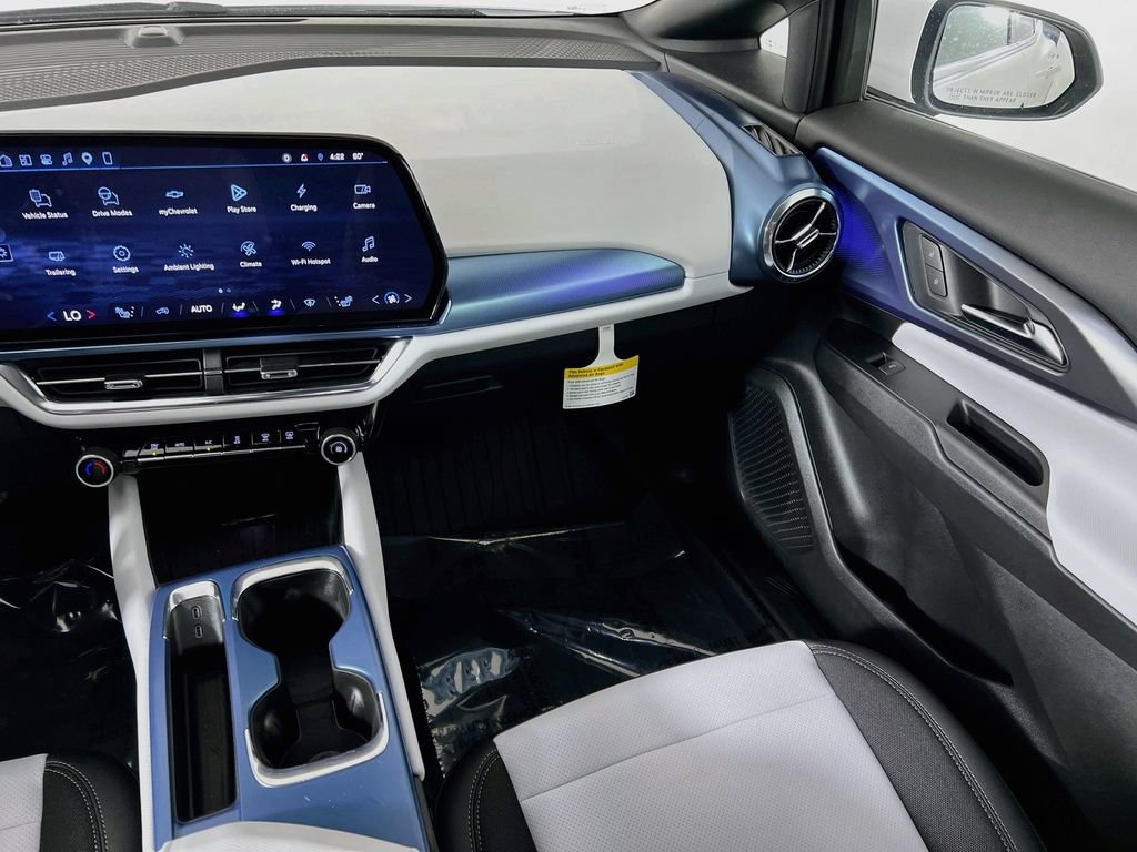 New 2026 Chevrolet Equinox EV LT FWD image 23