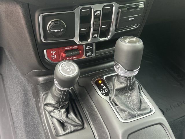 New 2026 Jeep Wrangler Unlimited Rubicon AWD/4WD image 28