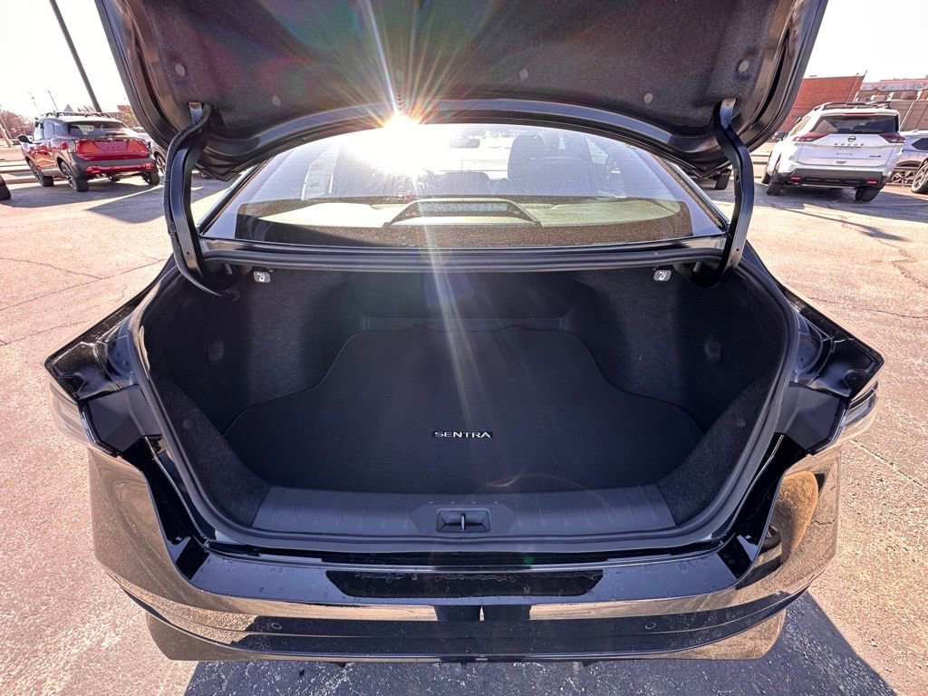 New 2026 Nissan Sentra SR w/ SR Premium Package image 12