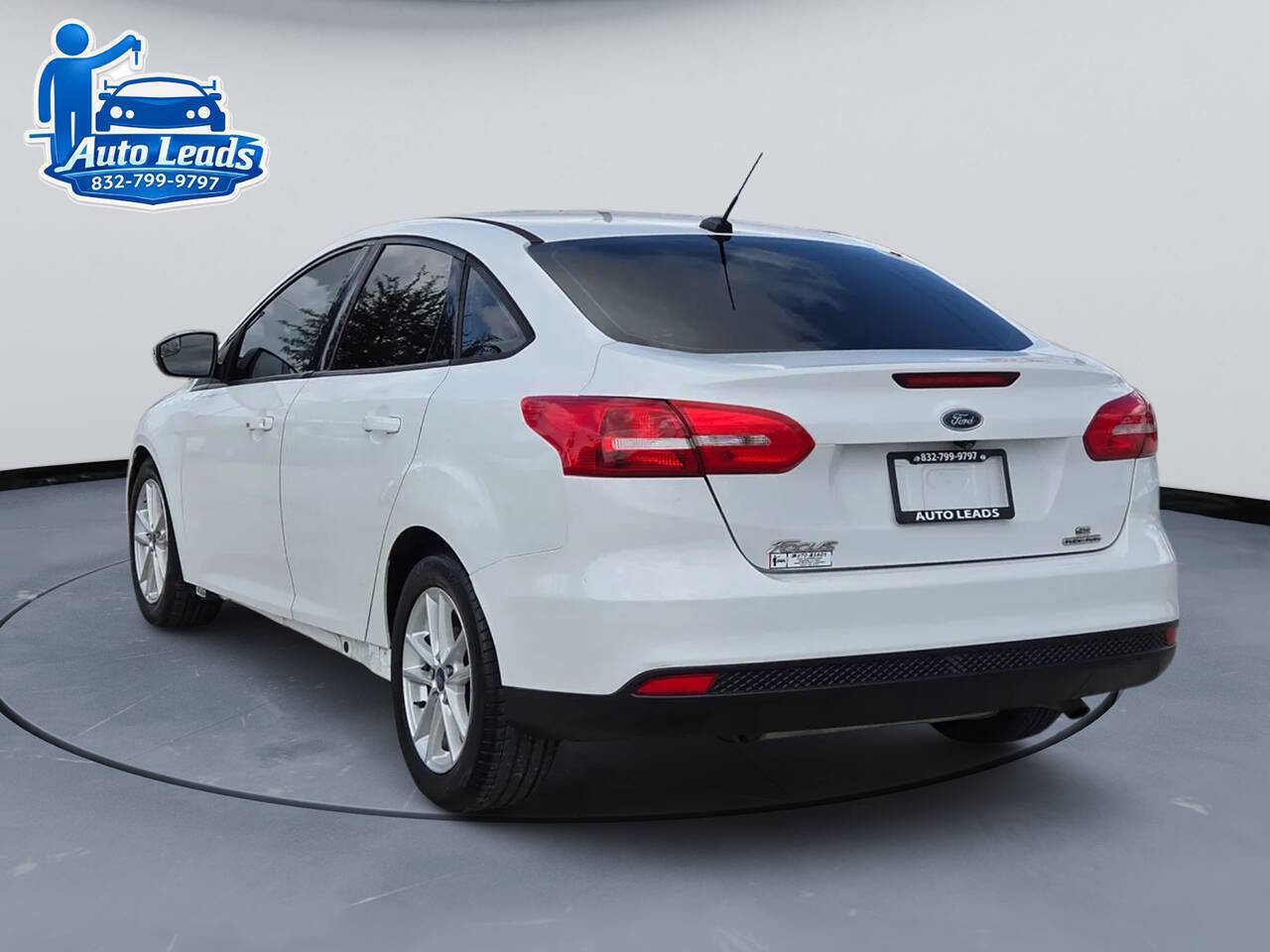 Used 2015 Ford Focus SE FWD image 6