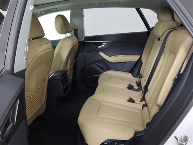 Certified 2025 Audi Q8 Premium Plus image 15