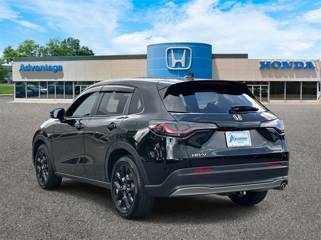 Certified 2025 Honda HR-V Sport image 5