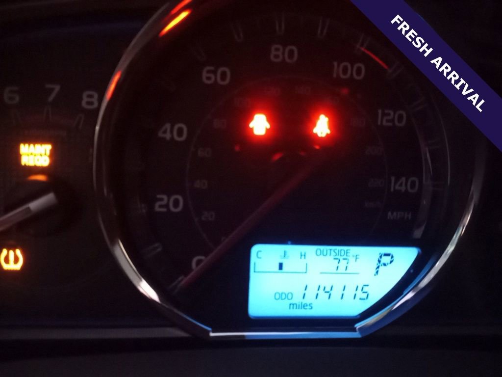 Used 2013 Toyota RAV4 Limited image 9