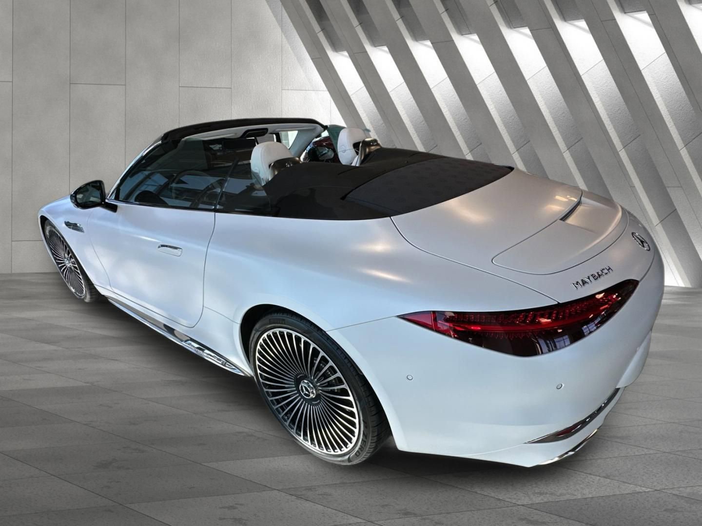 Used 2026 Mercedes-Benz Maybach SL 680 image 6