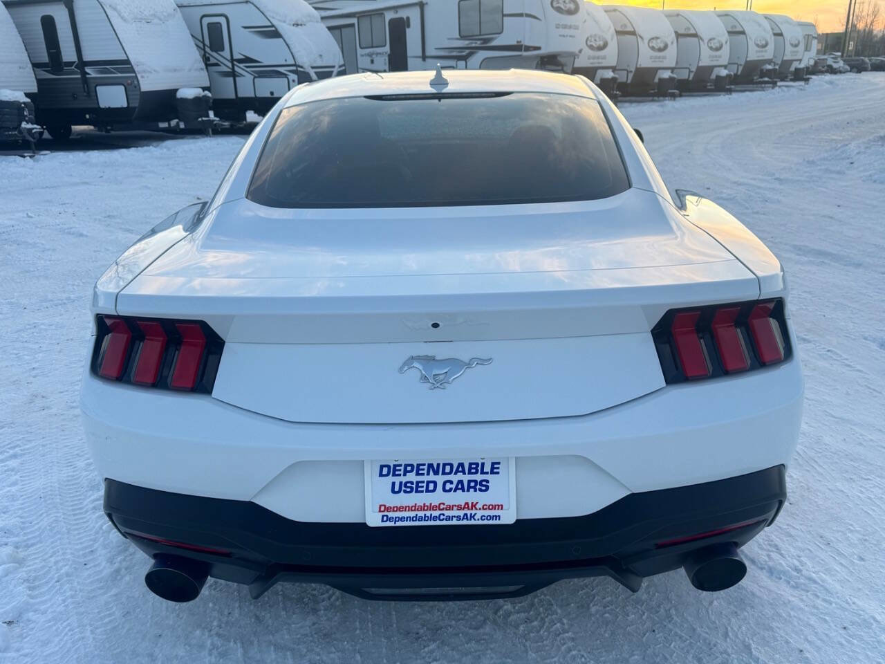 Used 2024 Ford Mustang Coupe image 8