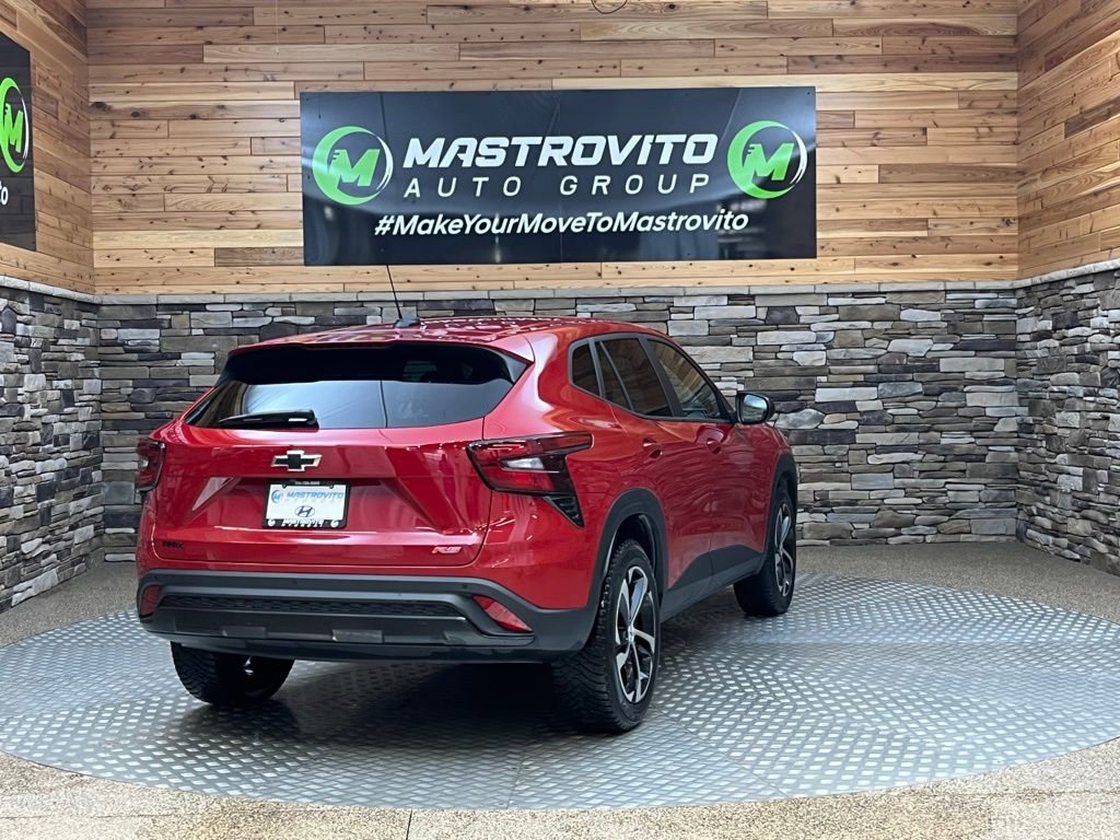 Used 2026 Chevrolet Trax RS w/ Sunroof Package image 10