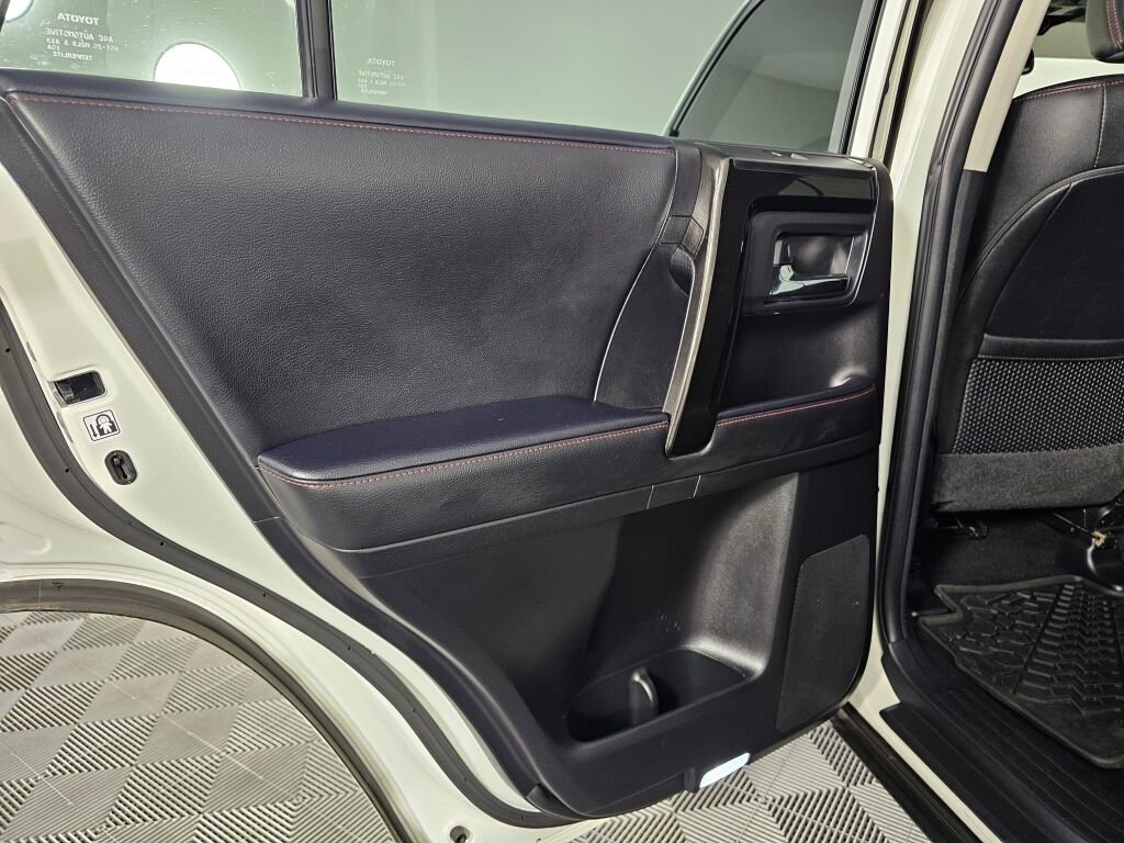 Used 2022 Toyota 4Runner TRD Pro AWD/4WD image 33