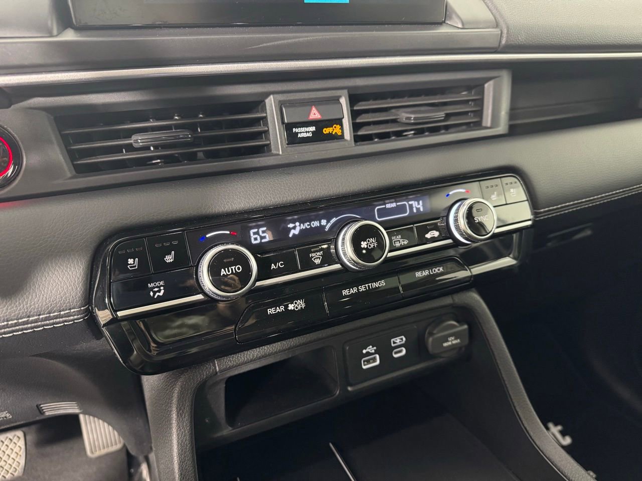 Used 2025 Honda Pilot Elite image 22