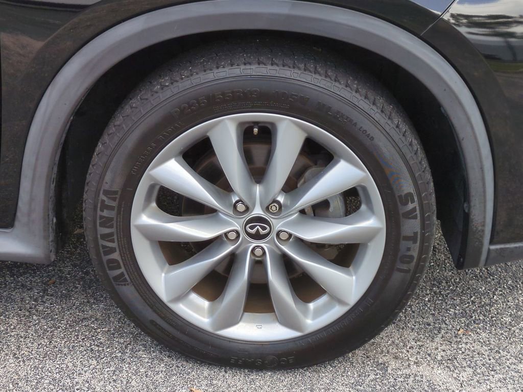 Used 2019 INFINITI QX50 Luxe w/ Navigation Package AWD/4WD image 10