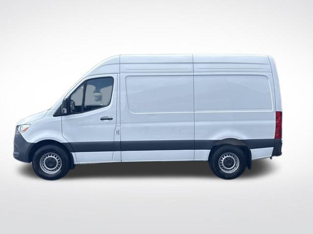 Used 2025 Mercedes-Benz Sprinter 2500 image 4