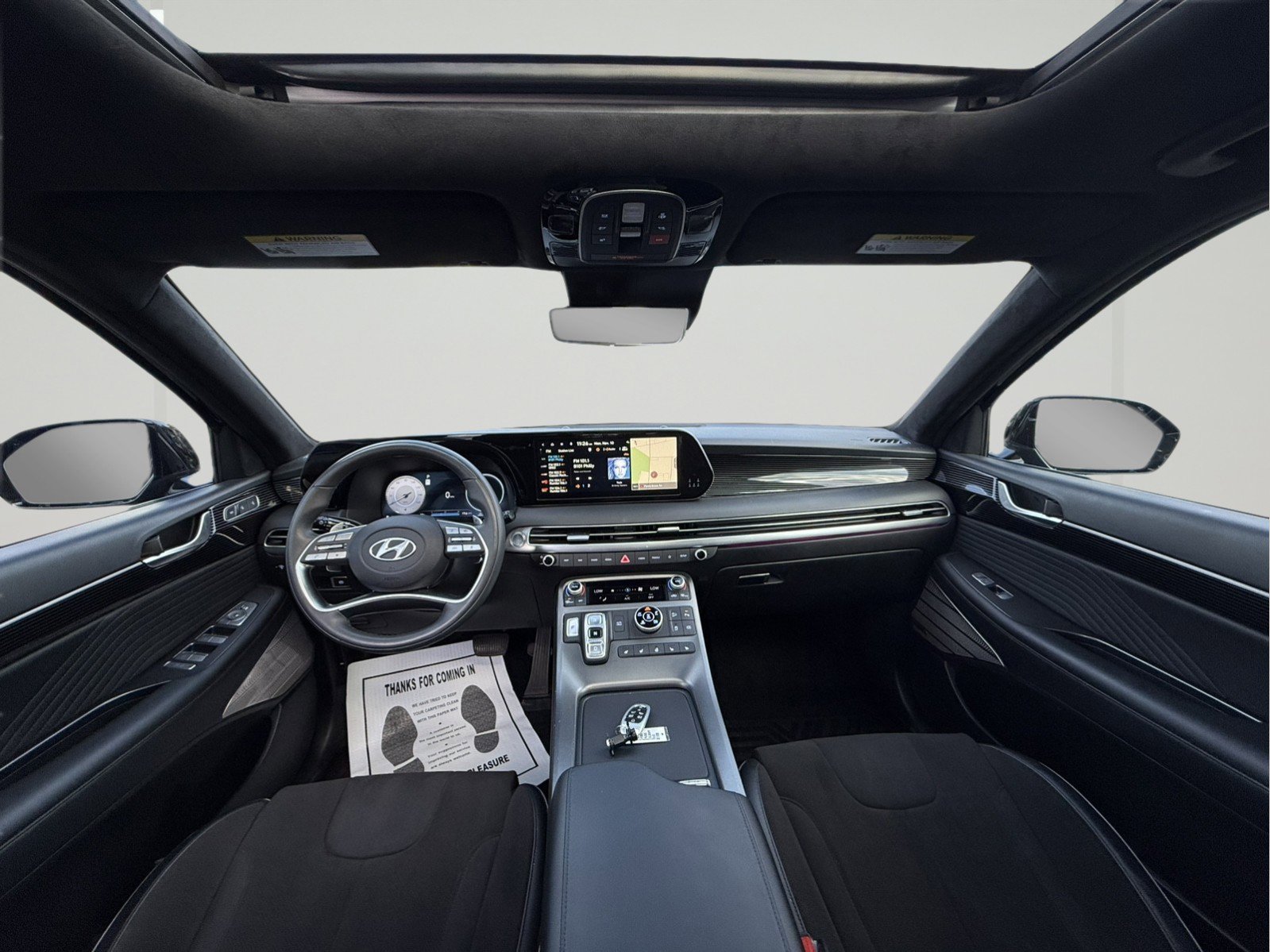 Used 2024 Hyundai Palisade Calligraphy image 2