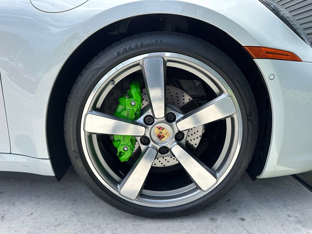 Certified 2024 Porsche 911 Carrera 4 AWD/4WD image 15
