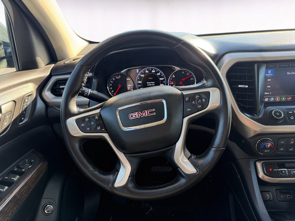 Used 2022 GMC Acadia Denali w/ Denali Technology Package image 12