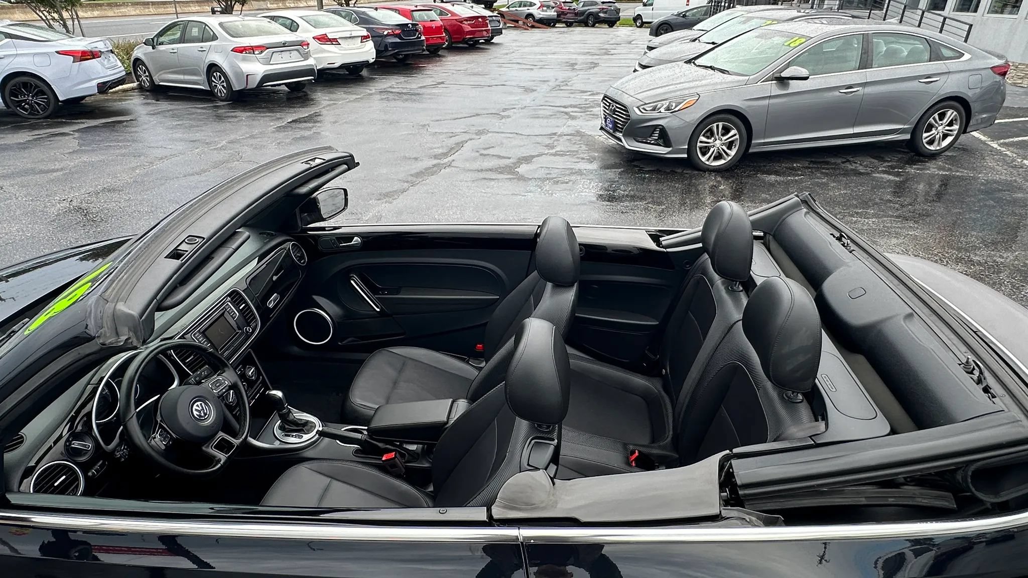 Used 2018 Volkswagen Beetle 2.0T S FWD image 11