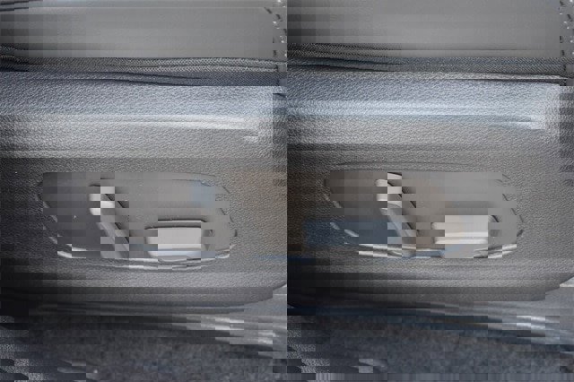 New 2026 Kia Carnival EX image 12