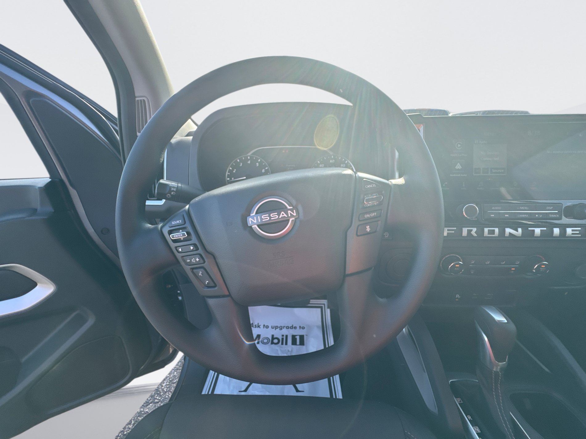 Certified 2025 Nissan Frontier SV RWD image 16