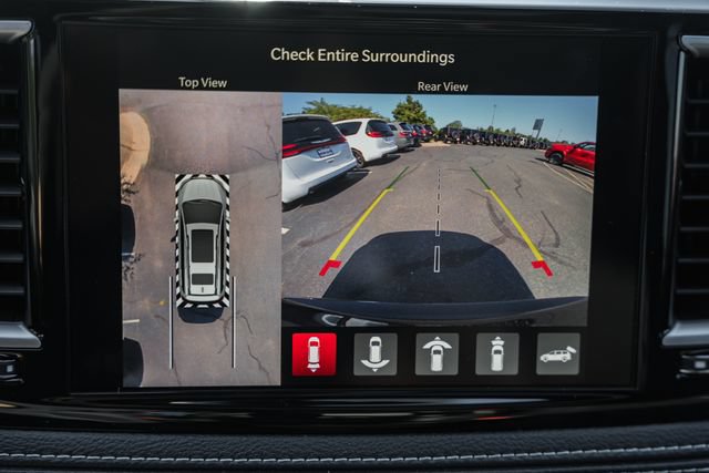 New 2027 Chrysler Pacifica Select FWD image 50
