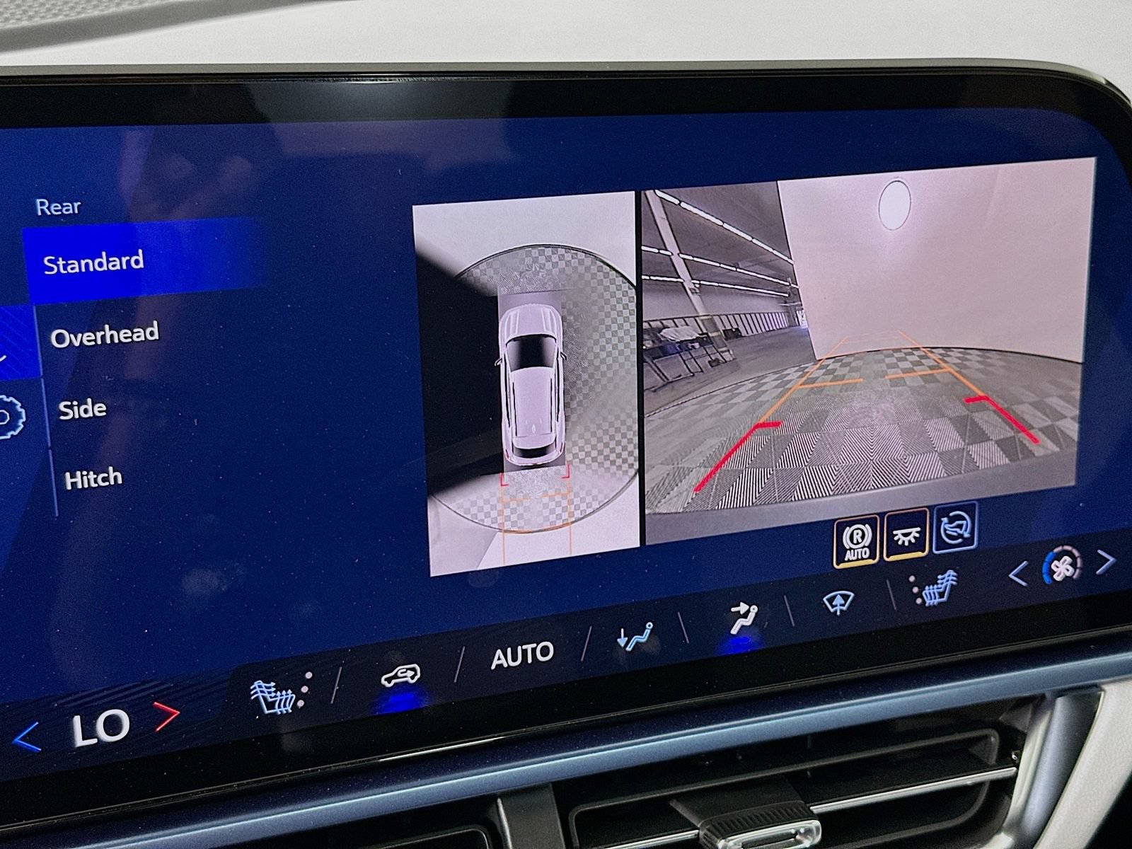 New 2026 Chevrolet Equinox EV LT AWD/4WD image 15