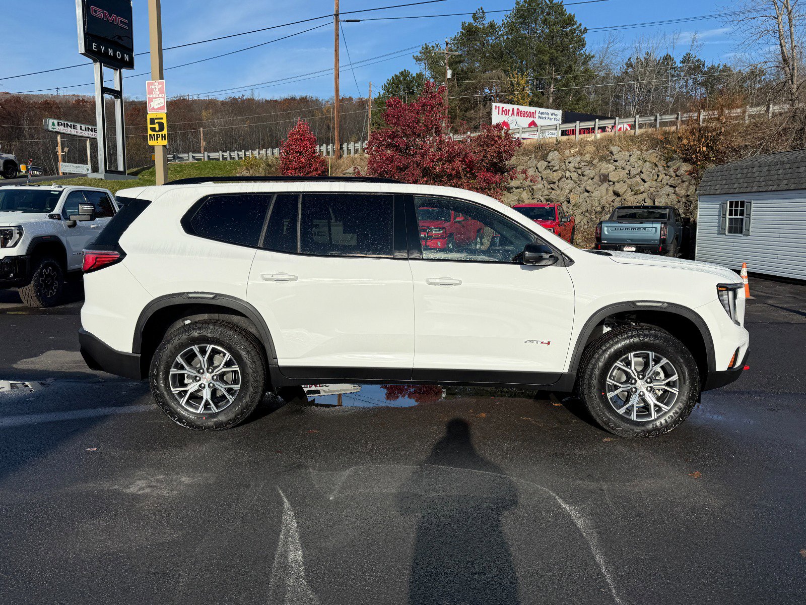New 2026 GMC Acadia AT4 image 6