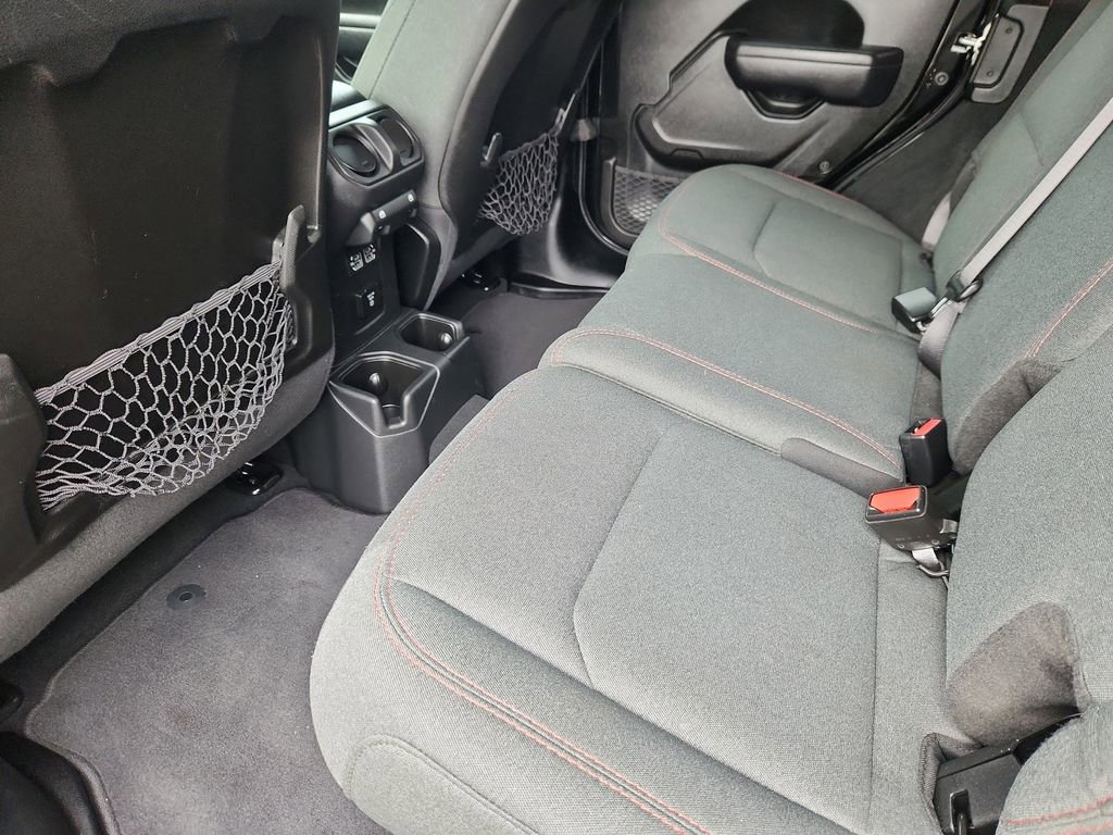 Certified 2024 Jeep Wrangler Unlimited Rubicon w/ Convenience Group AWD/4WD image 8