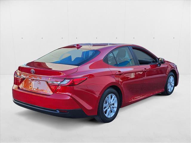 Used 2025 Toyota Camry LE image 5