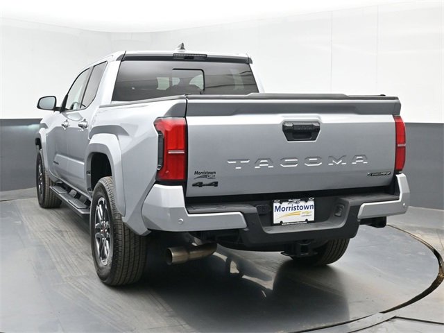 Used 2025 Toyota Tacoma TRD Sport image 12