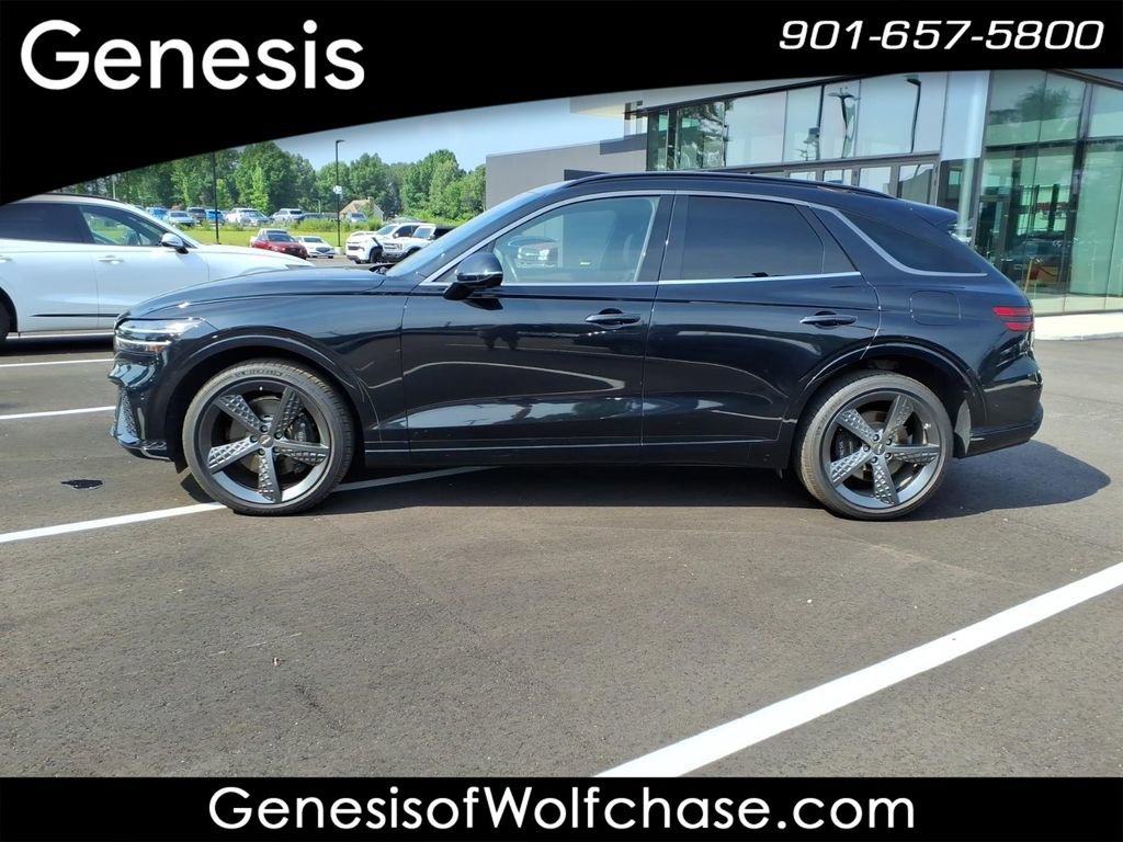 Used 2023 Genesis GV70 2.5T w/ Sport Prestige Package AWD/4WD image 2