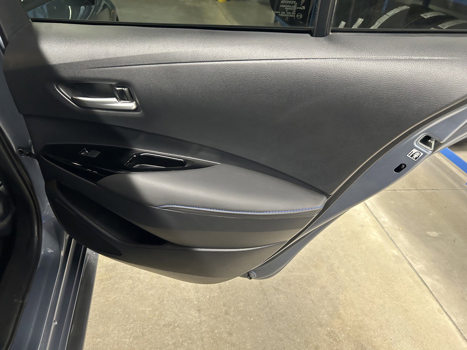 Used 2020 Toyota Corolla XSE image 19