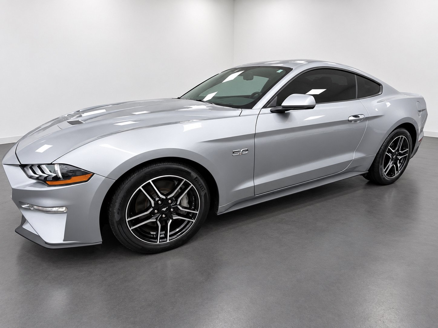 Used 2021 Ford Mustang GT Premium w/ Ford Safe & Smart Package RWD image 1