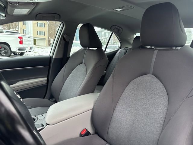Certified 2022 Toyota Camry LE image 20