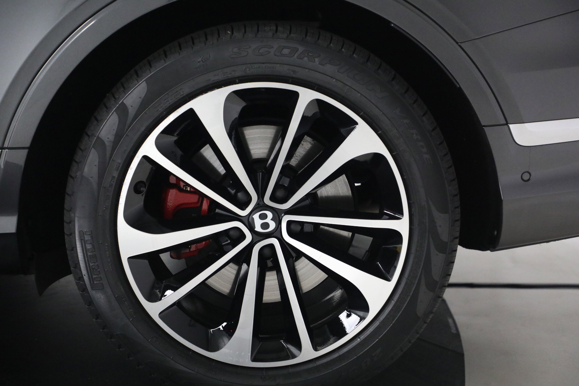 Certified 2021 Bentley Bentayga image 15