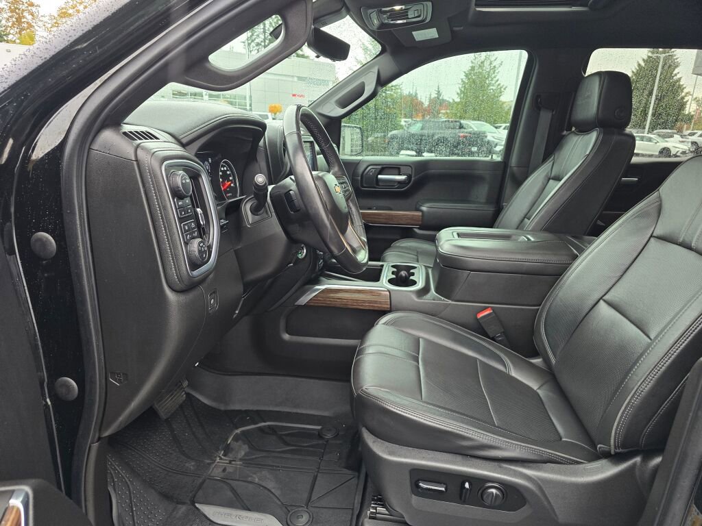 Used 2021 Chevrolet Silverado 1500 High Country w/ Technology Package image 22