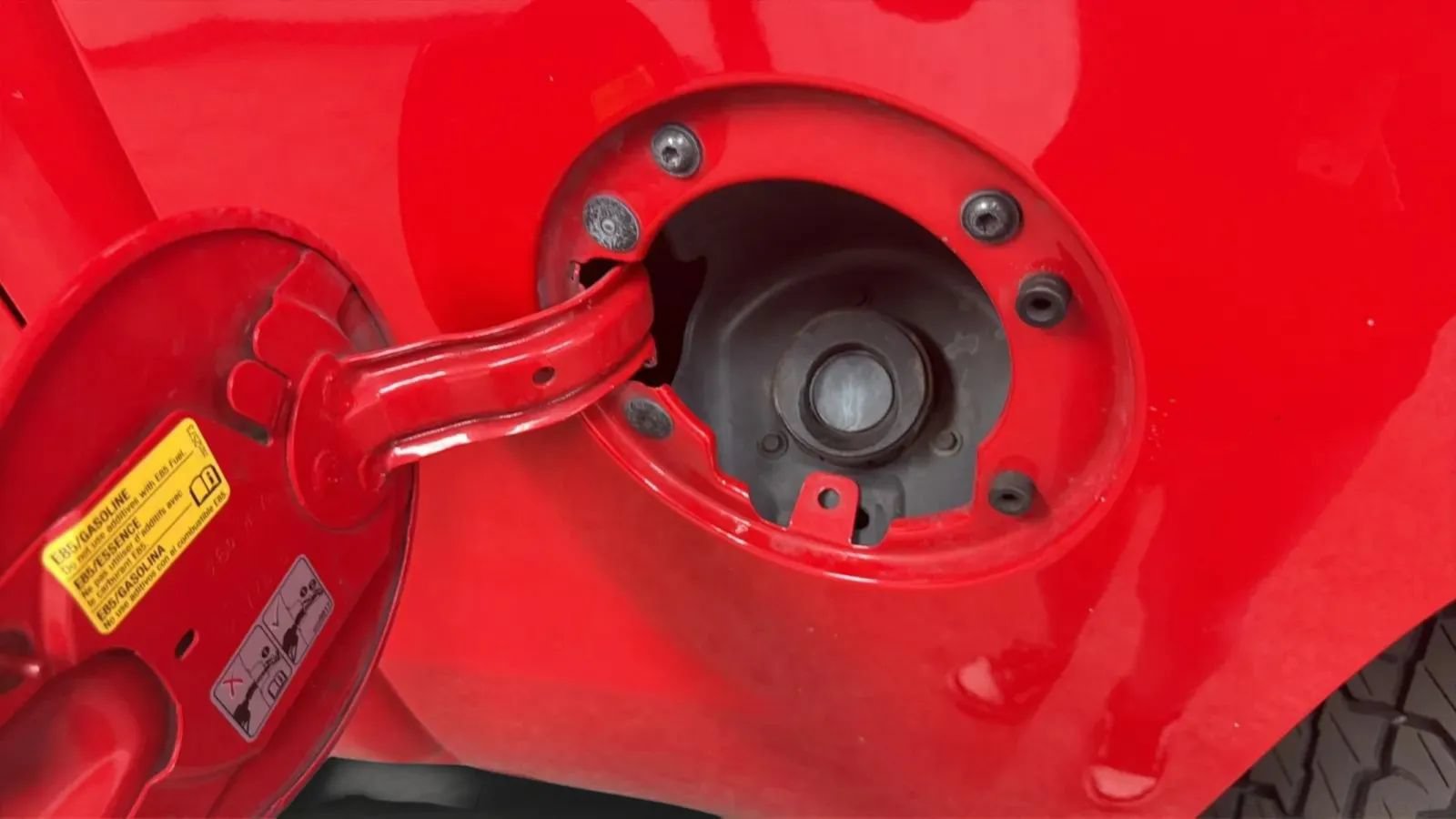 Used 2018 Chevrolet Silverado 1500 LT w/ All Star Edition RWD image 29