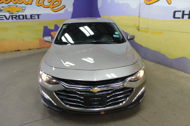 Used 2023 Chevrolet Malibu LT FWD image 3