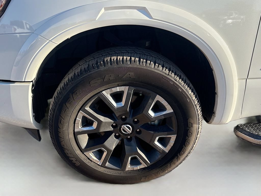 Used 2022 Nissan Titan Platinum Reserve w/ Moonroof Package AWD/4WD image 32