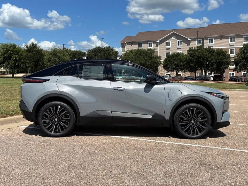 New 2026 Toyota C-HR AWD/4WD image 5
