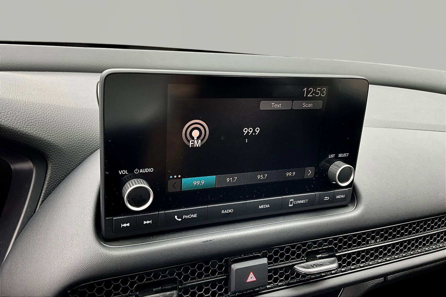 Used 2023 Honda HR-V LX image 10
