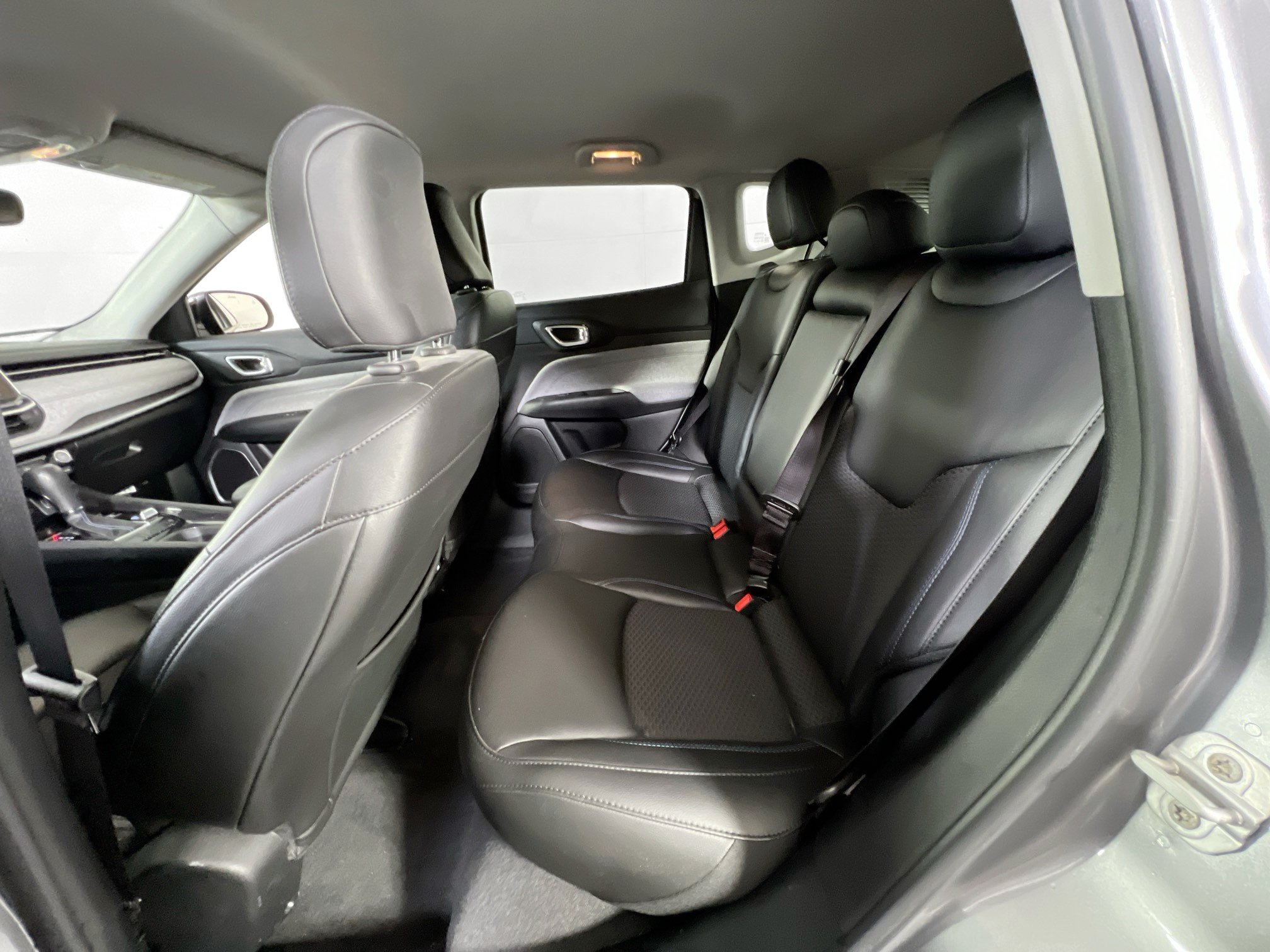 Used 2022 Jeep Compass Latitude AWD/4WD image 22