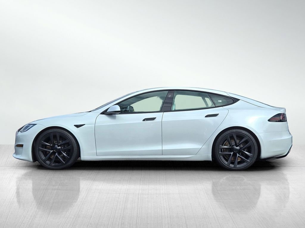 Used 2023 Tesla Model S Standard Range image 7