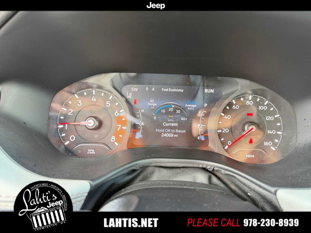 Certified 2022 Jeep Compass Limited image 8