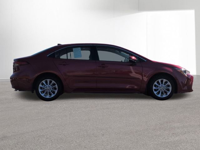 Certified 2021 Toyota Corolla XLE image 4