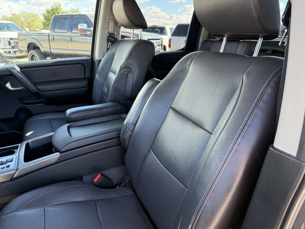 Used 2012 Nissan Titan SV w/ SV Value Truck Pkg RWD image 31
