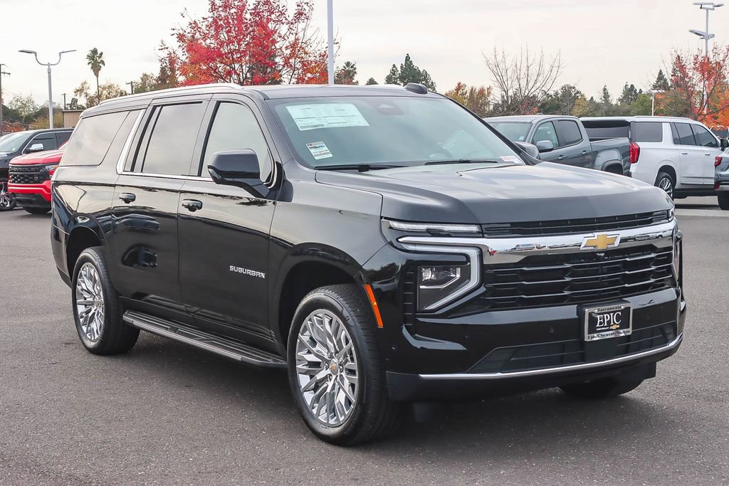 New 2026 Chevrolet Suburban LS image 5