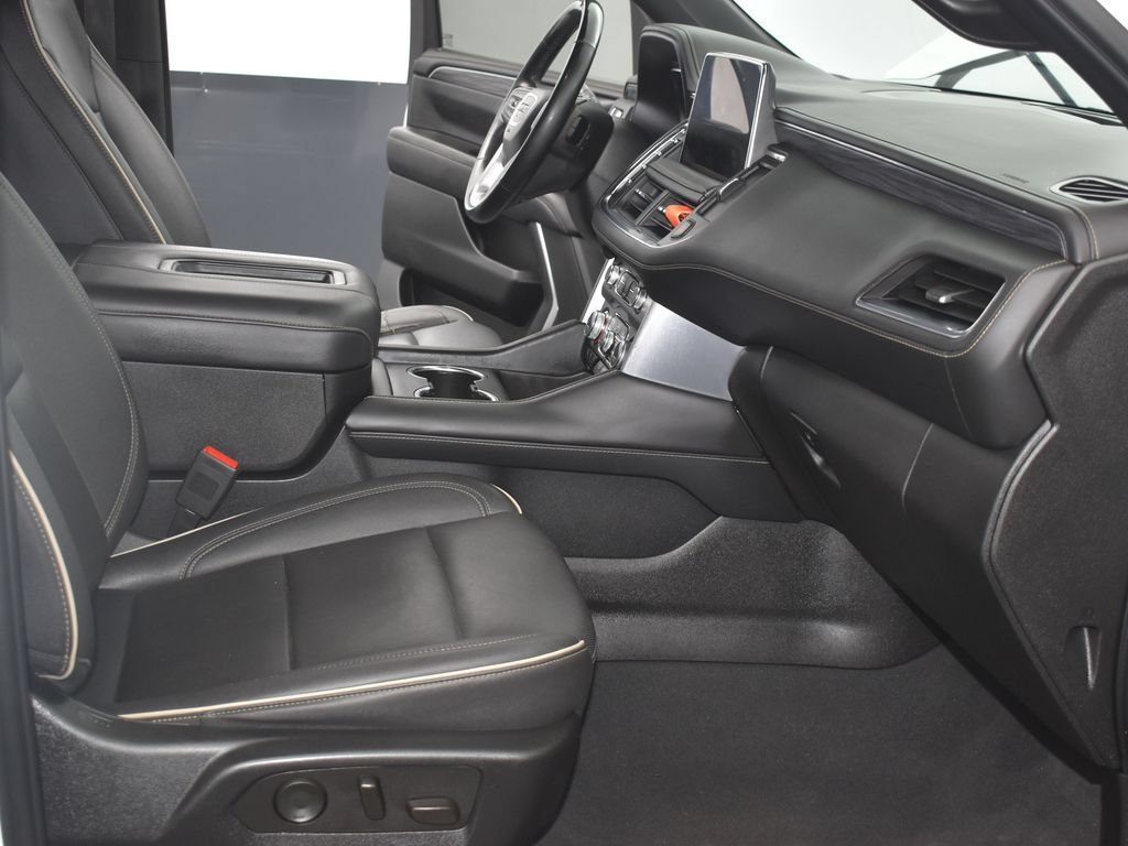 Used 2023 GMC Yukon SLT w/ SLT Luxury Package AWD/4WD image 26