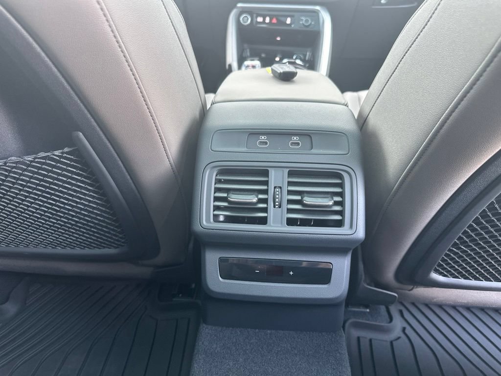 Used 2025 Audi Q5 Premium AWD/4WD image 34