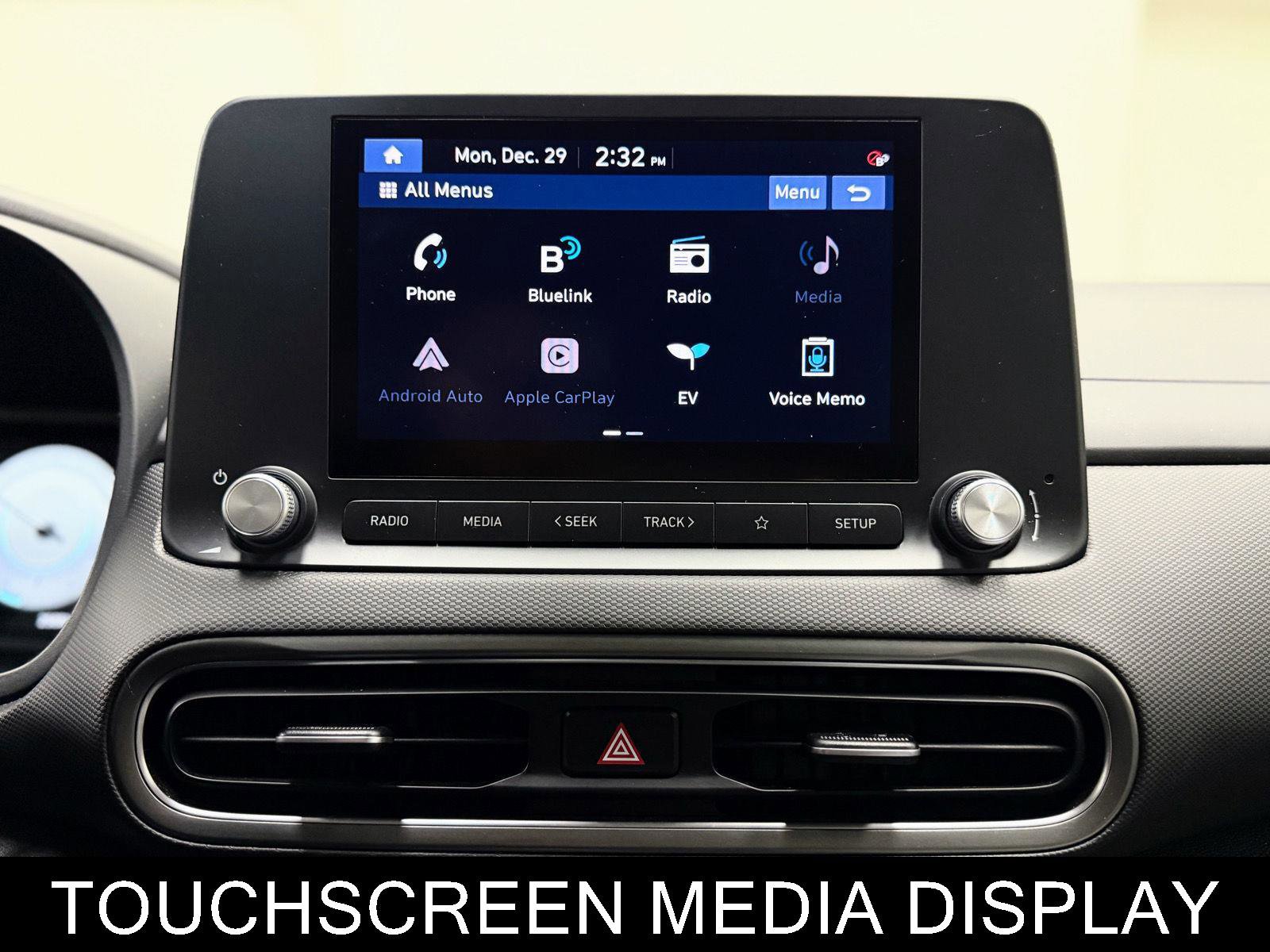 Used 2023 Hyundai Kona SE image 25