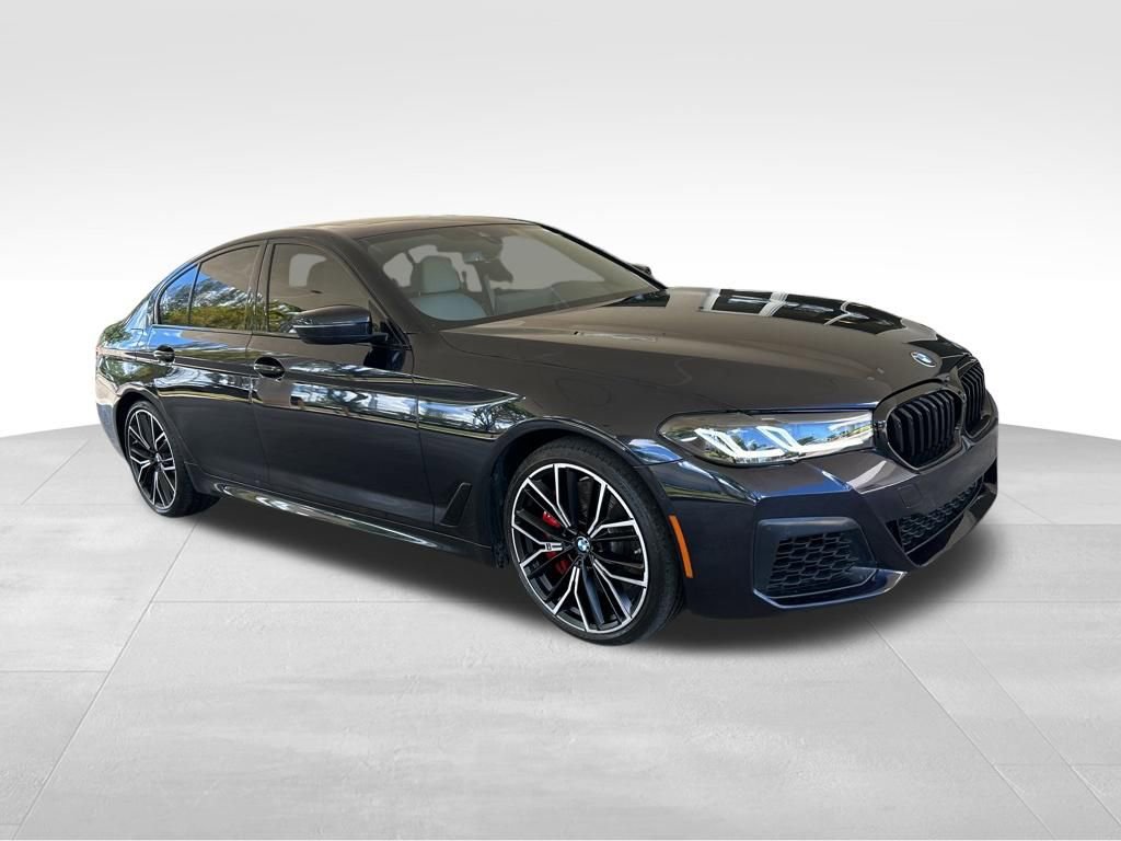 Used 2023 BMW 540i w/ M Sport Package image 2