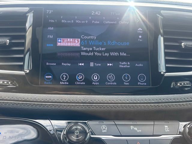 Used 2018 Chrysler Pacifica Limited w/ Tire & Wheel Group image 26