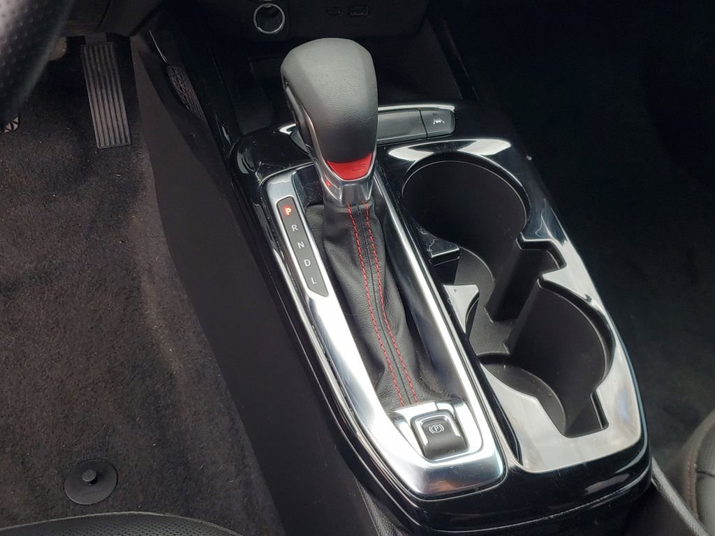 Used 2025 Chevrolet Trax RS w/ Sunroof Package image 25