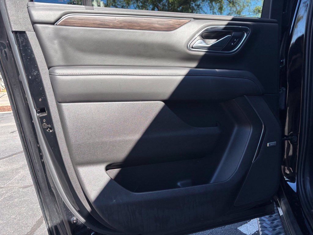 Used 2021 Chevrolet Suburban Z71 AWD/4WD image 21